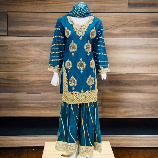 LAdies Fanny Suit
