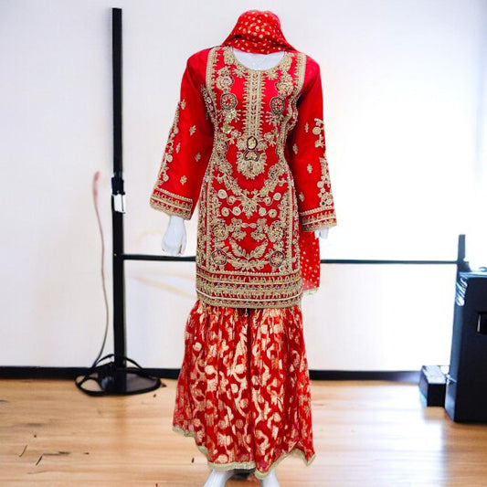 Ladies Fanny Short Kameez And Sharara